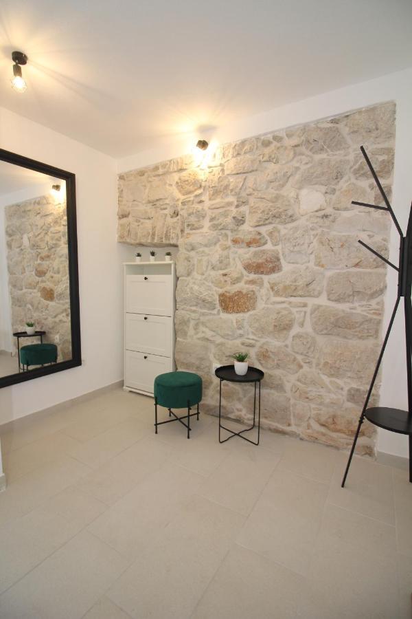 Ghetto Apartman Primošten Kültér fotó