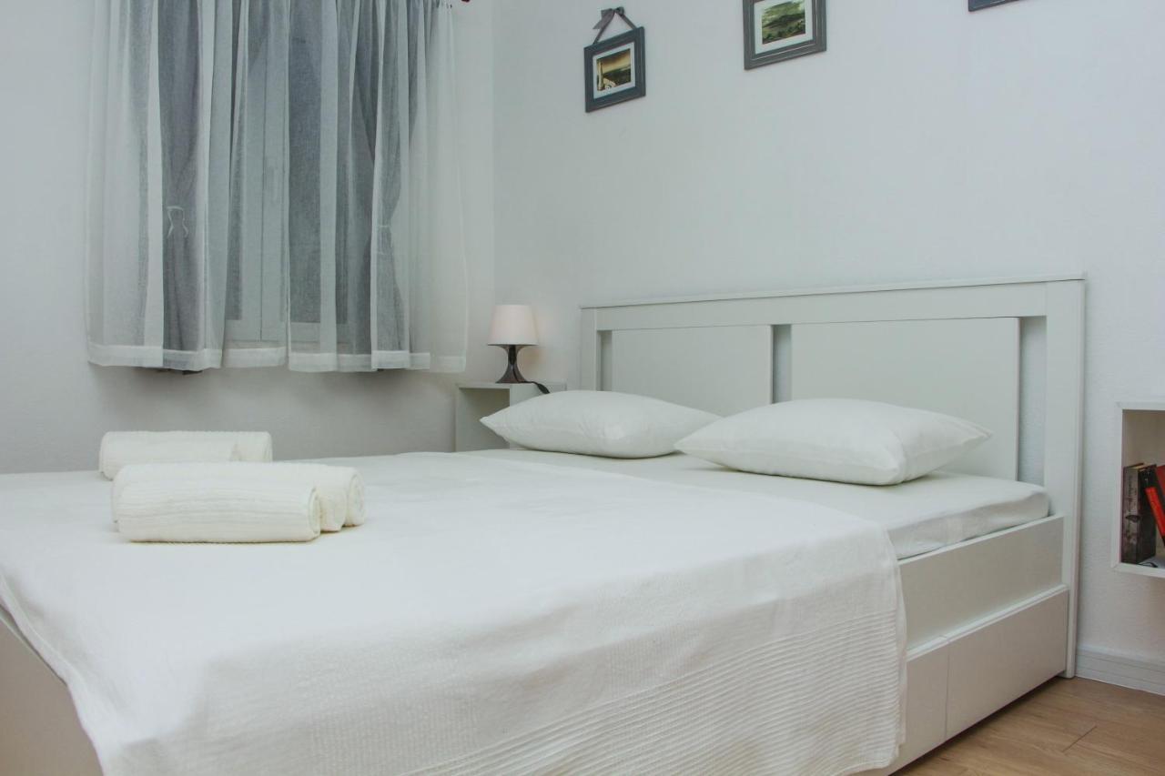 Ghetto Apartman Primošten Kültér fotó